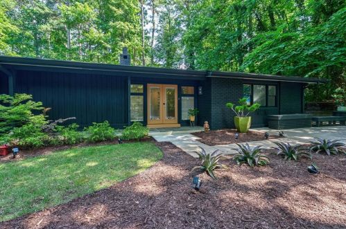 3538 Kim Ct, Atlanta GA exterior