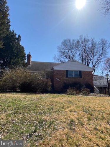 1917 Youngblood St, Mc Lean VA  22101-5532 exterior