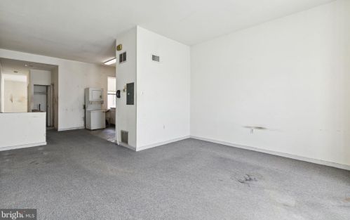 735 Bainbridge St, Philadelphia PA 19147-2008 exterior