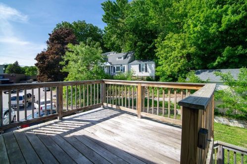 1883 Smith St, Providence RI 02908-1822 exterior