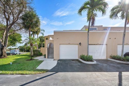6614 Villa Sonrisa Dr, Boca Raton, FL 33433-4010