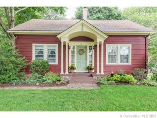 15 Dewey Ave, Meriden, CT 06451-5302