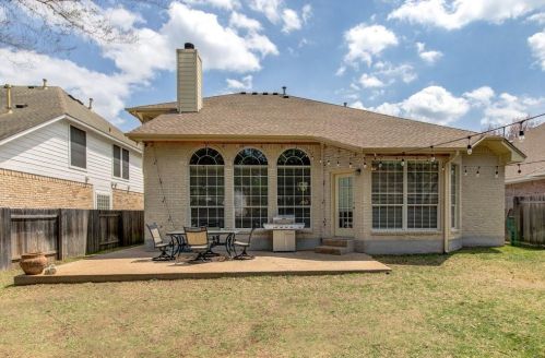 4933 China Gdn Dr, Austin TX 78730-3577 exterior