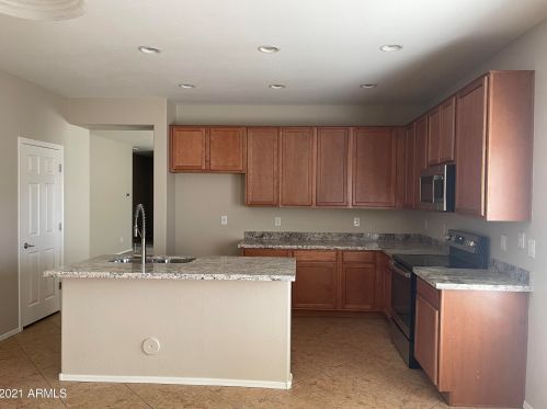 7126 21 Dr, Phoenix AZ 85015-4501 exterior