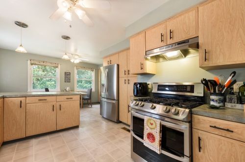 1611 Hillsdale Ave, Pittsburgh PA 15216-1822 exterior