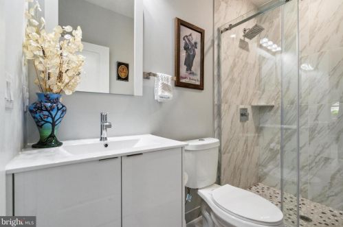 2649 Collins St, Philadelphia PA  19125-1408 exterior