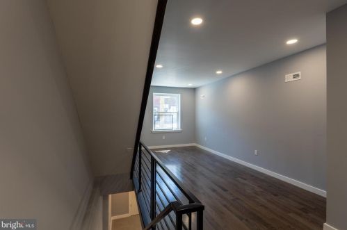 2010 23 St, Philadelphia PA 19145-2704 exterior