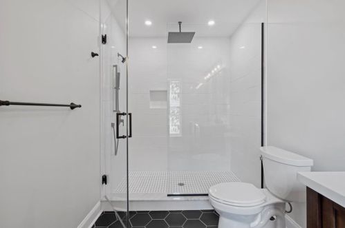 7716 Westmoreland Ave, Pittsburgh PA 15218-2130 exterior