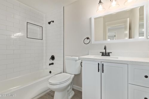 2011 Central Dr, Chandler AZ 85224-1811 exterior