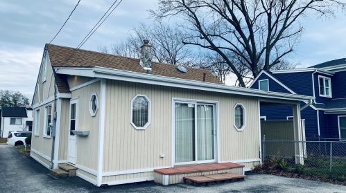 492 Emroy Ave, Elmhurst IL  60126-2019 exterior