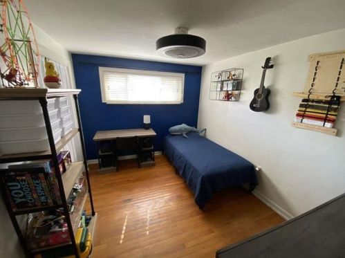 4814 Oakridge Dr, Pittsburgh PA 15227-1448 exterior