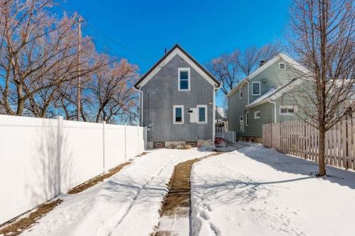 2119 Mound St, Milwaukee WI  53207-1331 exterior