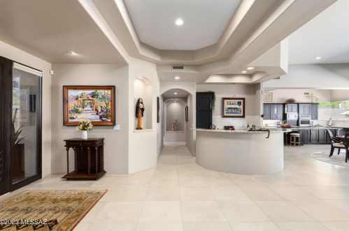 6185 Avenida De Chaparron, Tucson AZ  85750-1244 exterior