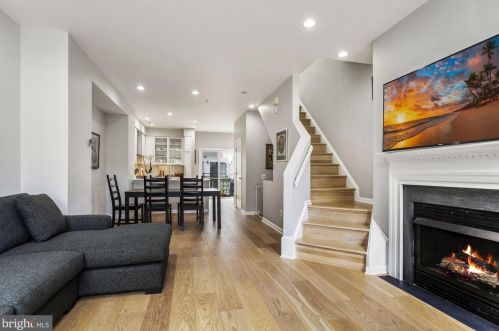 1208 W St, Washington DC  20009-5756 exterior