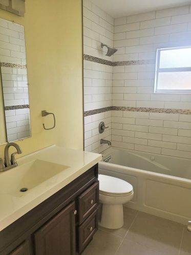 1735 Comanche Ave, Tampa FL 33634-5043 exterior