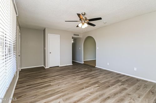 18045 20th Dr, Phoenix AZ  85023-1352 exterior