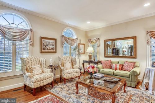 1276 Beverly Rd, Mc Lean VA 22101-2834 exterior