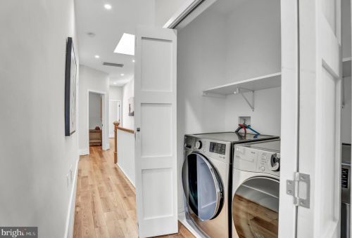 1337 Massachusetts Ave, Washington DC  20003-1540 exterior