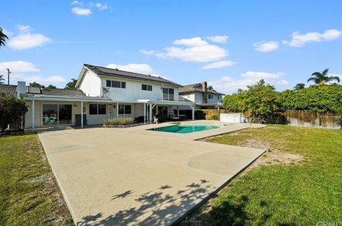 608 Dorothy Ln, Fullerton CA 92831-2704 exterior