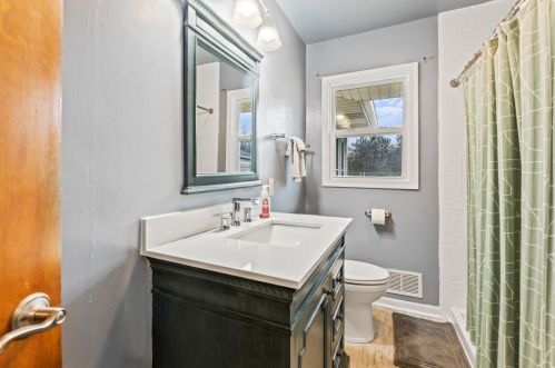 6217 Allerton Ave, Milwaukee WI  53220-3409 exterior