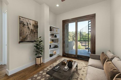 810 Christopher St, Austin TX 78704-1619 exterior