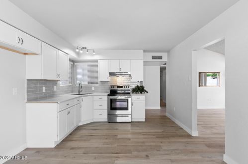 2606 50 Ln, Phoenix AZ 85035-2015 exterior