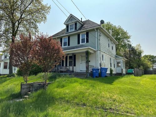 50 Glenwood St, Manchester, CT 06040-6142