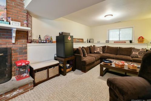 104 Country Clb Rd, Torrington CT 06790-3037 exterior