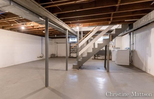 1970 Philo Ave, Meskegon MI  49441-1463 exterior