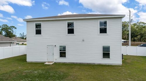 1680 Airoso Blvd, Fort Pierce FL  34984-3737 exterior