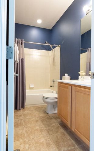 723 Blackhawk St, Chicago IL 60610-1170 exterior