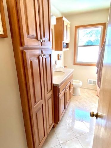 2551 89, Milwaukee WI 53226-1805 exterior