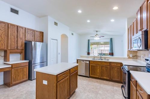 8619 Sandy Pln Dr, Riverview FL 33578-8616 exterior