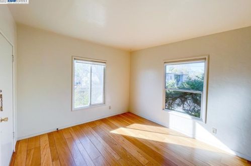 1207 University Ave, Berkeley CA 94702-1708 exterior