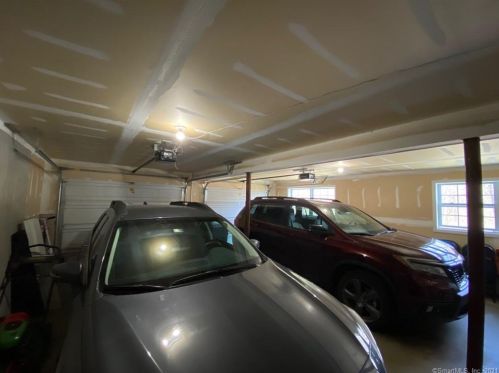 41 Grieb Trl, Wallingford CT 06492-2616 exterior