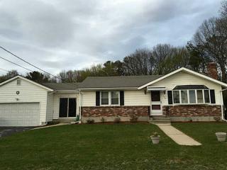 172 Cranston St, Woonsocket, RI 02895-6534