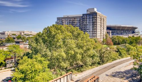 1550 Indiana Ave, Chicago IL 60605-2658 exterior