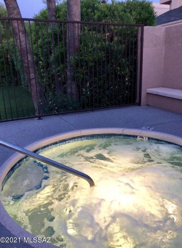 7618 Callisto Cir, Tucson AZ  85715-4290 exterior