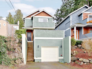 6742 Murray Ave, Seattle, WA 98136-1749