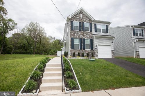 1012 Johnson St, Philadelphia PA  19138-1015 exterior