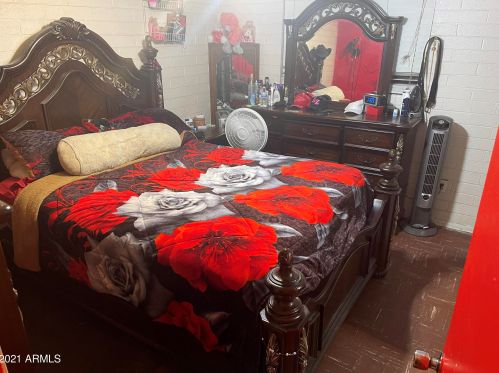 2628 47 Dr, Phoenix AZ 85031-2004 exterior