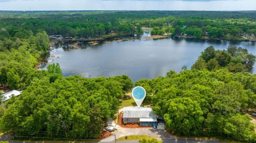 189 Hurley Dr, Defuniak Springs, FL 32433-3595