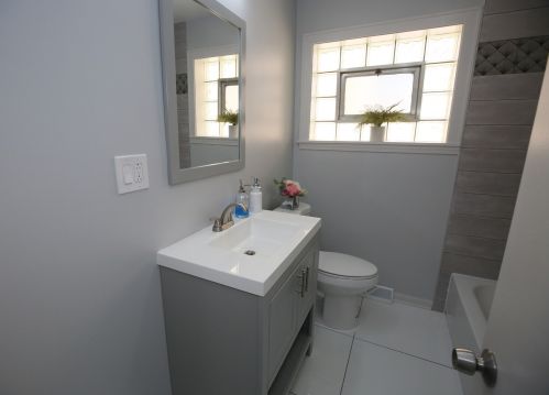 6144 Gunnison St, Chicago IL  60630-2949 exterior