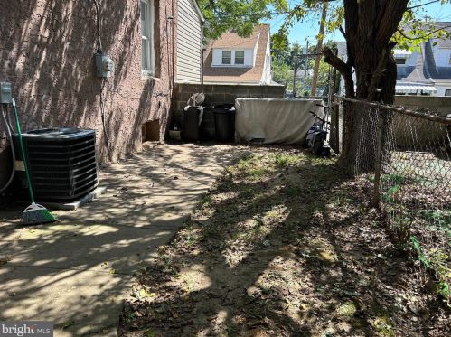 1116 White St, Chester PA 19013-6428 exterior