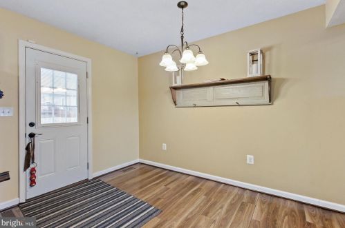 7 Johnamac, Littlestown PA 17340-1148 exterior