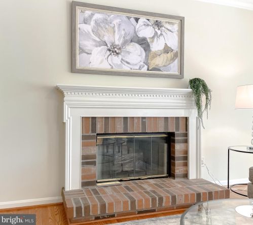 900 Chatsworth Dr, Accokeek MD 20607-2056 exterior