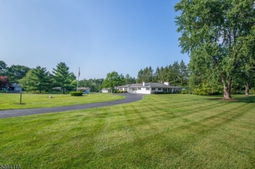 21 Cir Dr, Fredon NJ 07860-5113 exterior