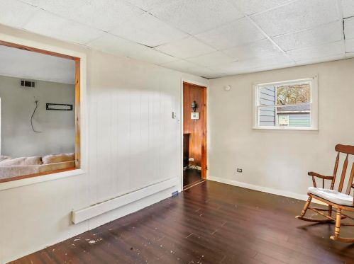 11467 Whipple St, Chicago IL 60655-2128 exterior