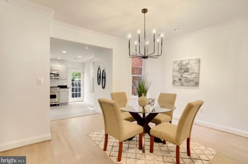 308 T St, Washington DC 20001-1843 exterior