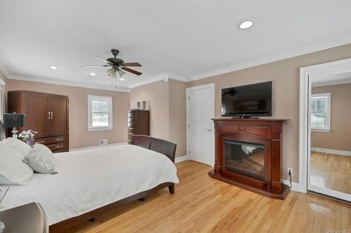 40 Cox Ave, Armonk NY 10504-2016 exterior